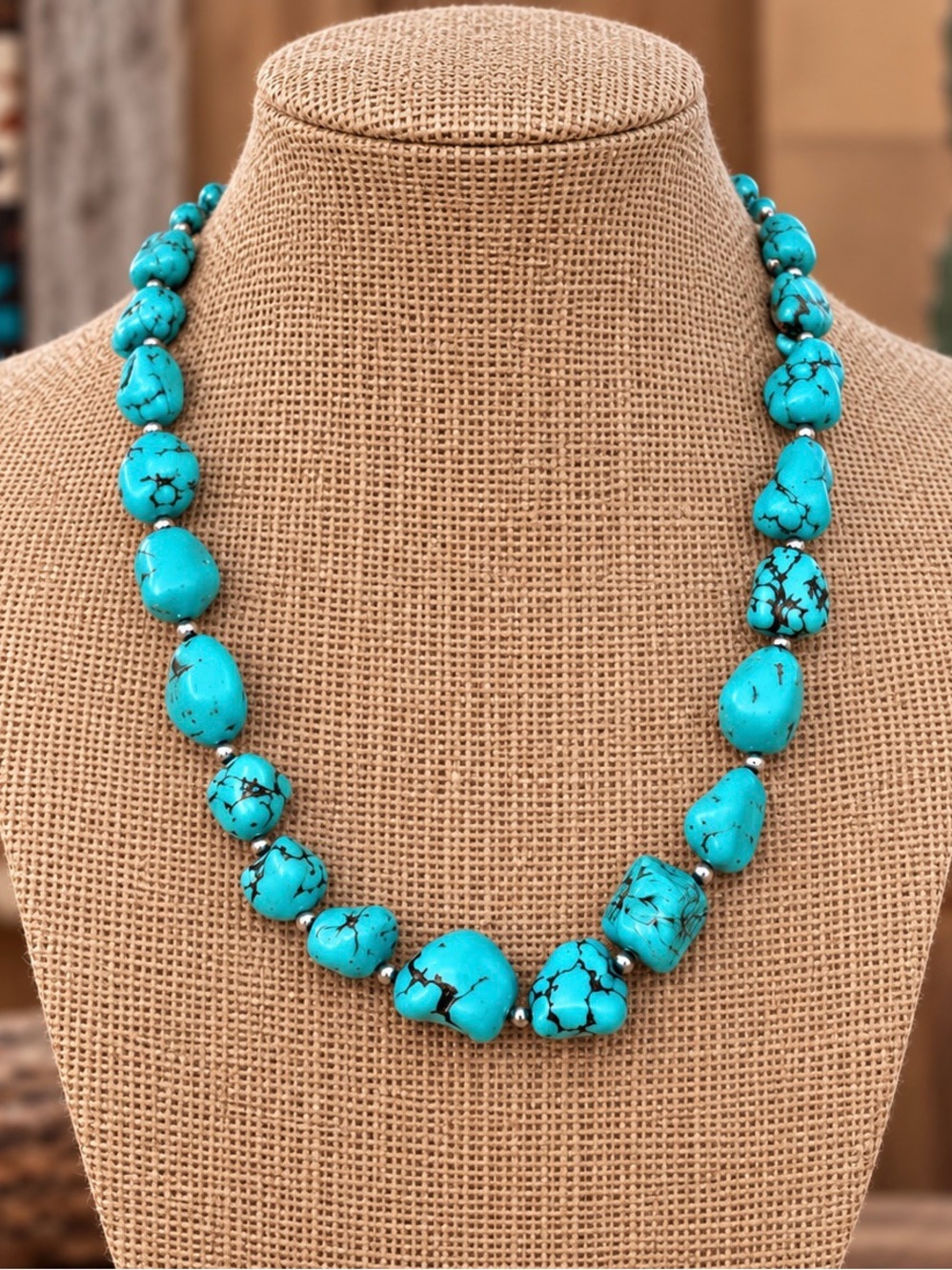 Southwestern Turquoise Colored Howlite Stone   Necklace Vintage PRETTY 🔥
